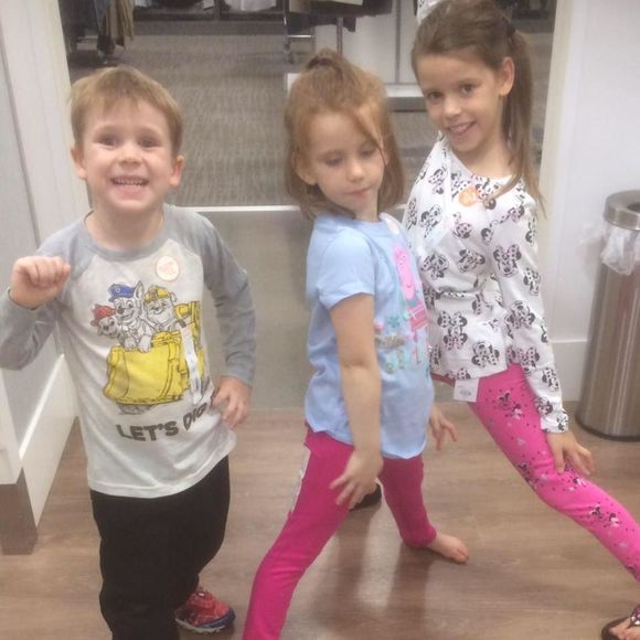 Meet your Posher, Amanda - Picture 1 of 1